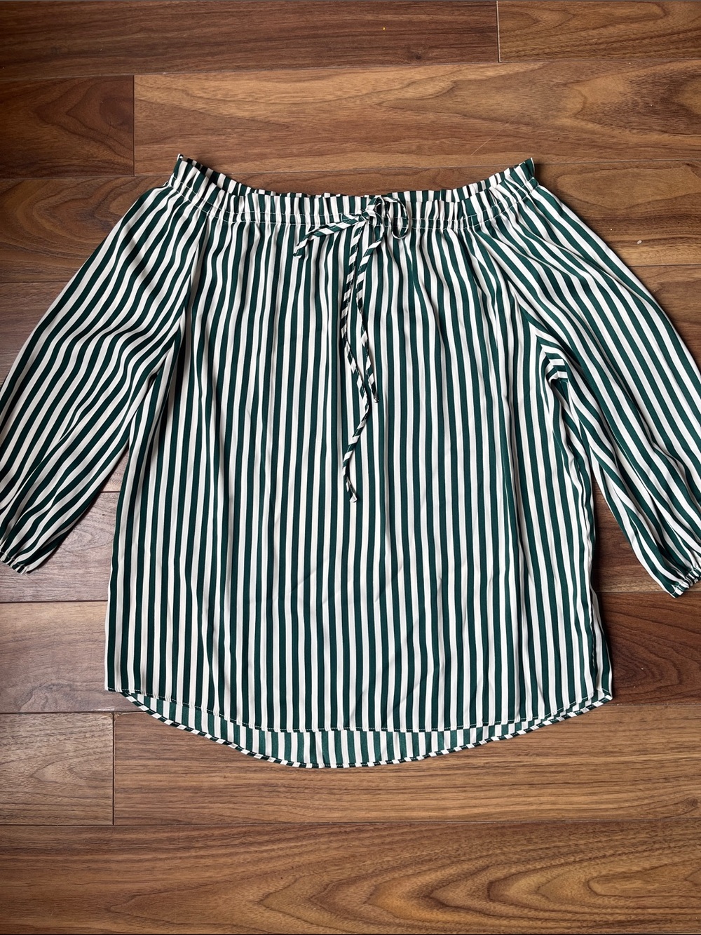 H&M Green White Striped Off-Shoulder Tie-Front Blouse Elegant Longsleeve Summer